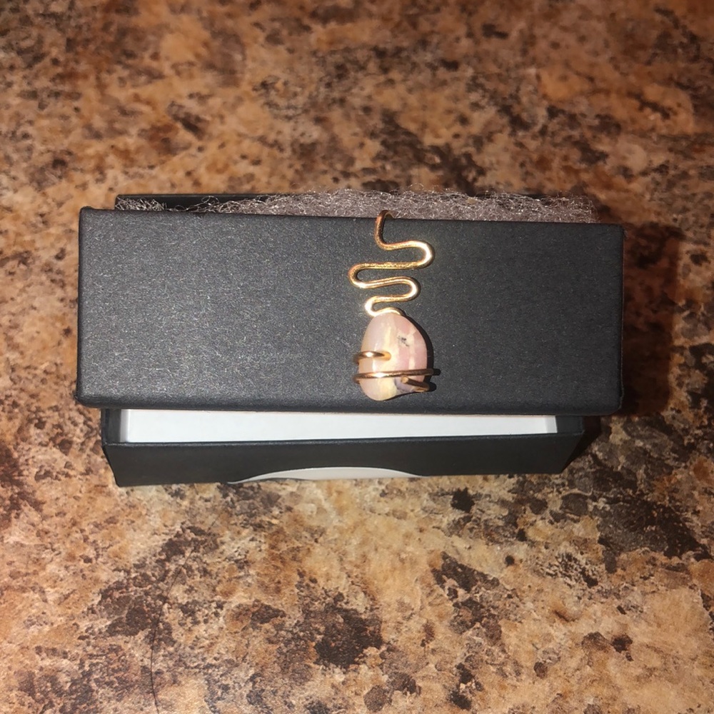 Morganite nose cuff